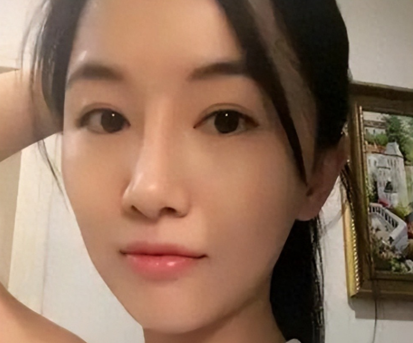翟欣欣辱骂苏某某语音曝光，网络暴力与隐私权的边界探讨
