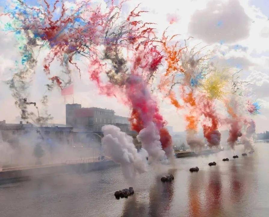 蔡国强，中国烟花第一人的传奇艺术人生