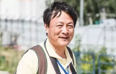俞孔坚坠亡前最后影像曝光，生命最后时刻的沉思与启示
